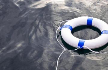 Life-support-floating-on-water