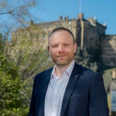 Duncan MacCaig , Partner