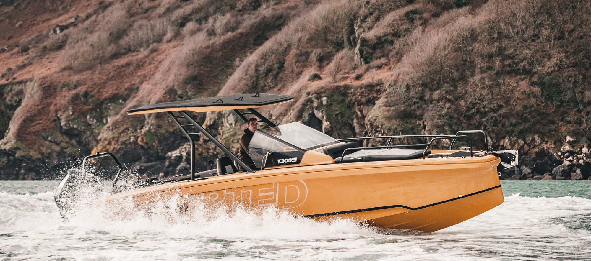 Land Rover Defender specialist diversifies on land and sea