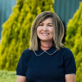 Elaine Dyer, Partner